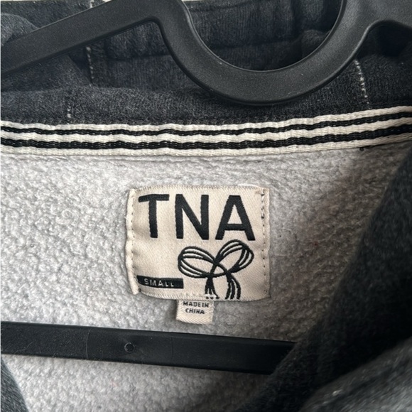 🎉 TNA Charcoal Hoodie with White Accents - Picture 4 of 7